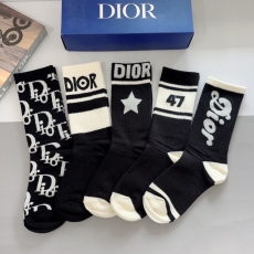 DIOR